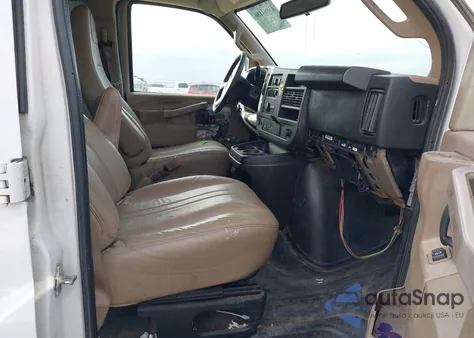 2018 GMC Savana 2500 Work Van z USA, uszkodzony, nr VIN 1GTW7AFPXJ1314945